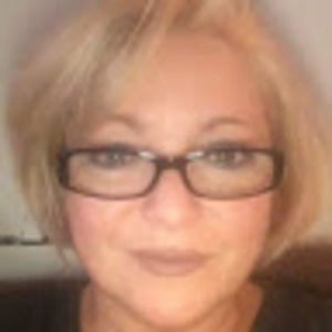 Meet your Posher, Laurie